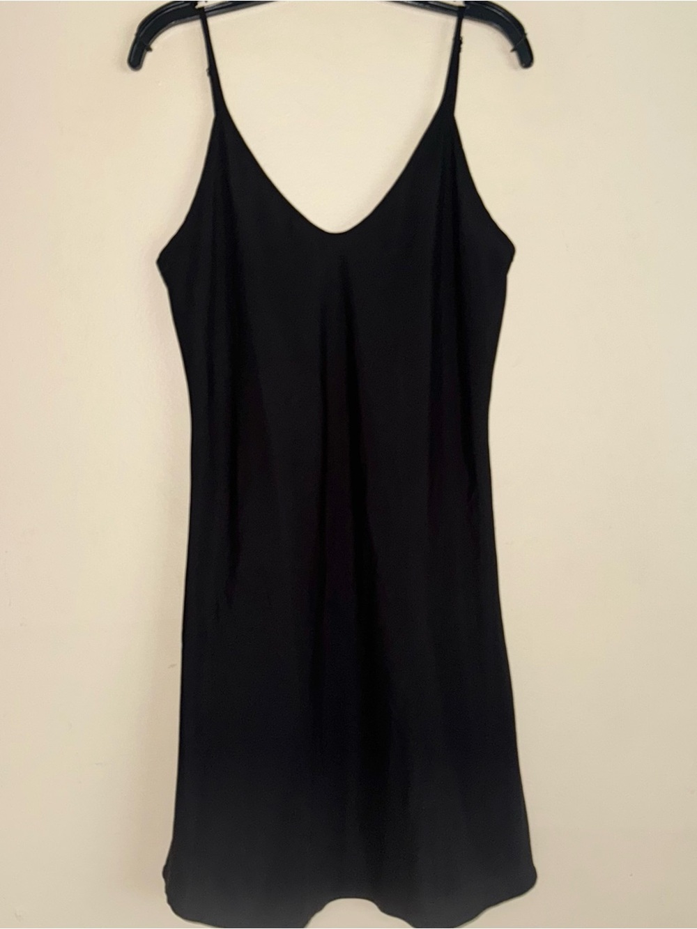 Preen by Thornton Bregazzi Black Sleeveless V Neck Past Knee Slip Dress Size M